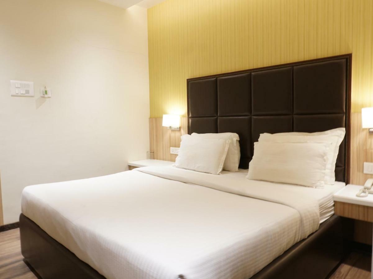 Jālgaon Palette Four Seasons Recreation Resort מראה חיצוני תמונה