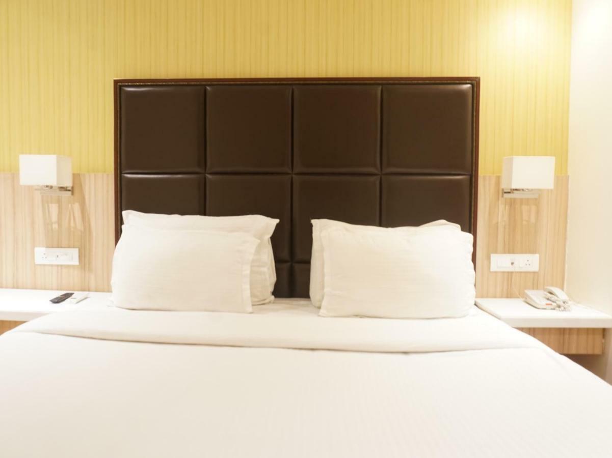 Jālgaon Palette Four Seasons Recreation Resort מראה חיצוני תמונה