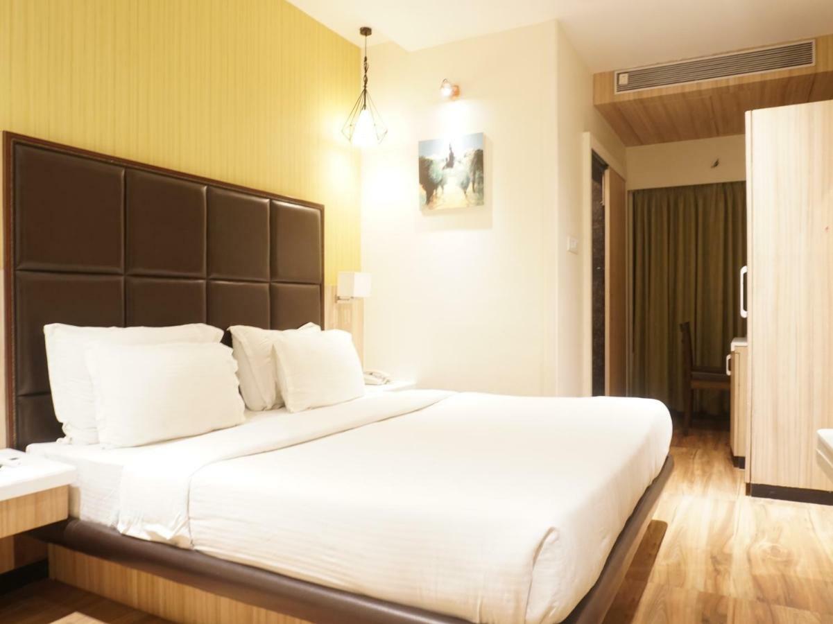 Jālgaon Palette Four Seasons Recreation Resort מראה חיצוני תמונה
