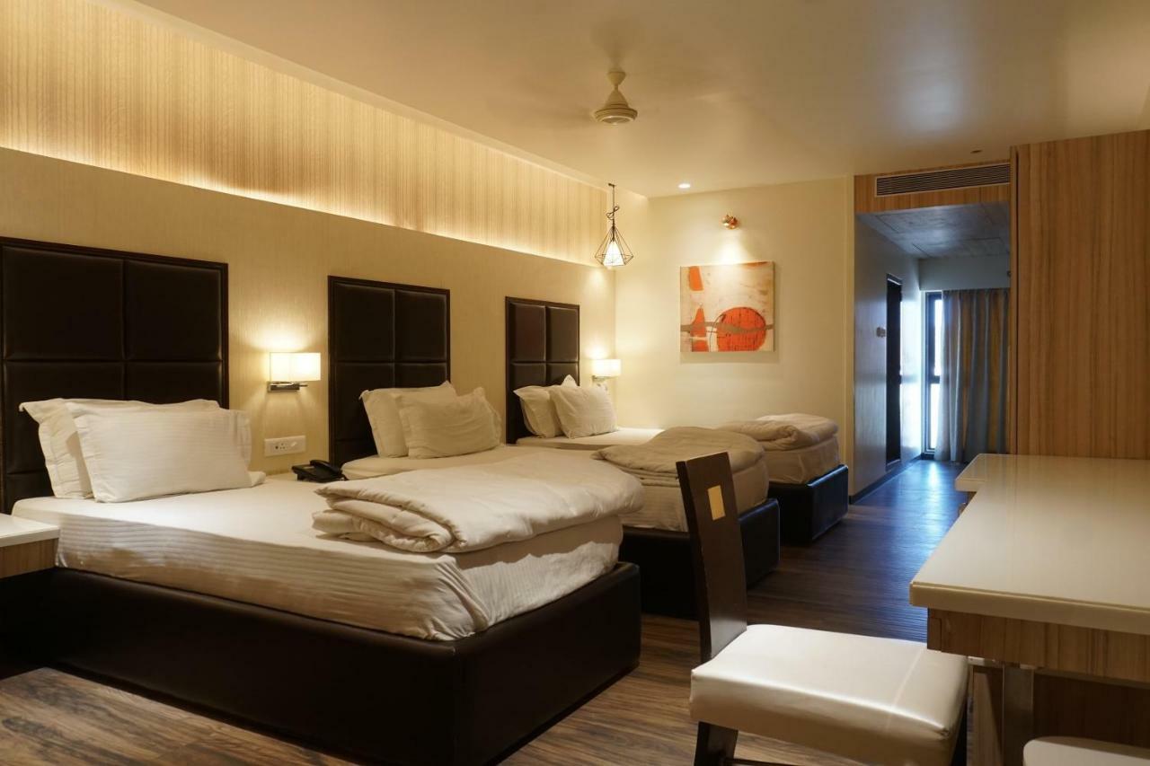 Jālgaon Palette Four Seasons Recreation Resort מראה חיצוני תמונה