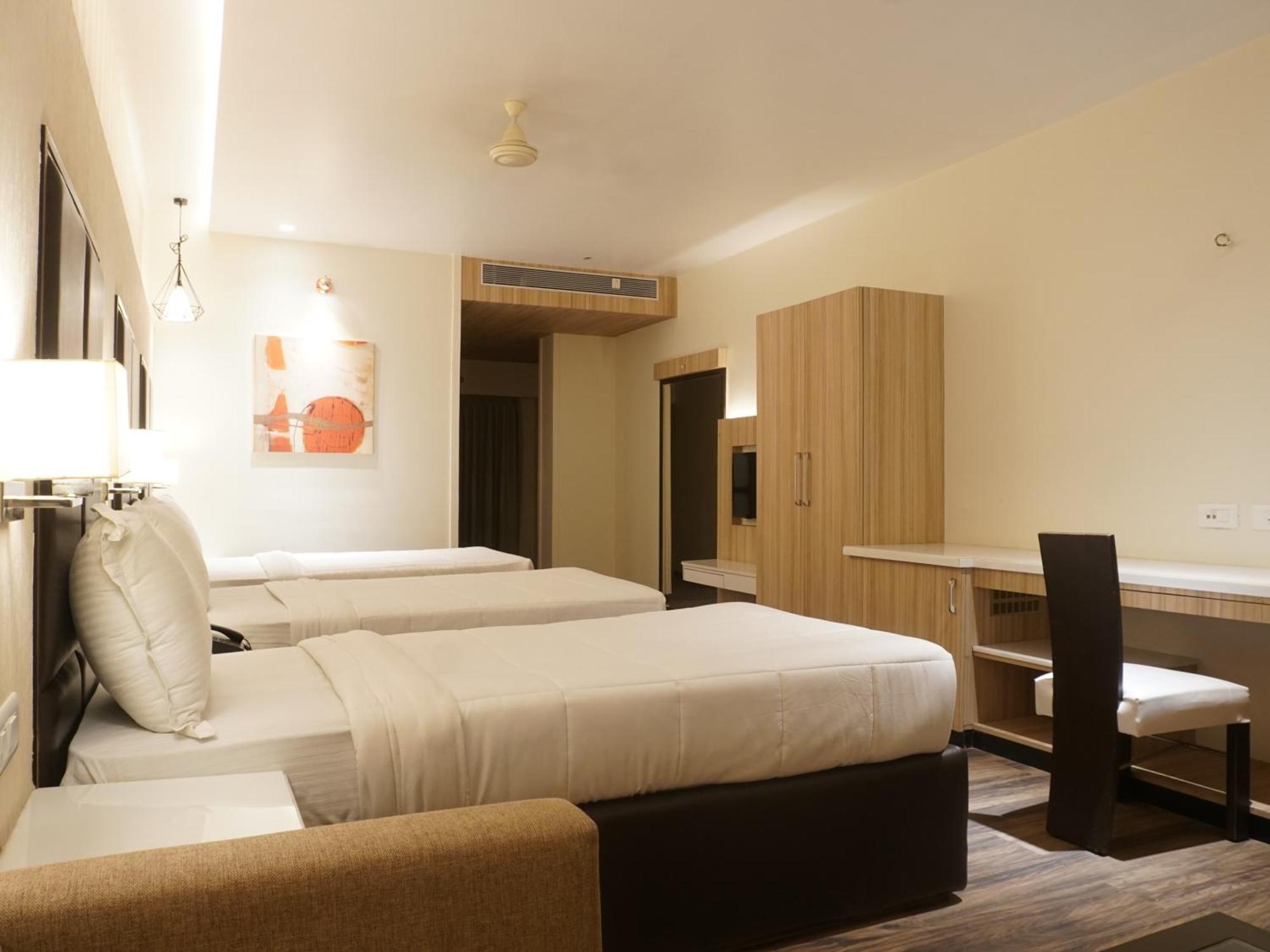 Jālgaon Palette Four Seasons Recreation Resort מראה חיצוני תמונה