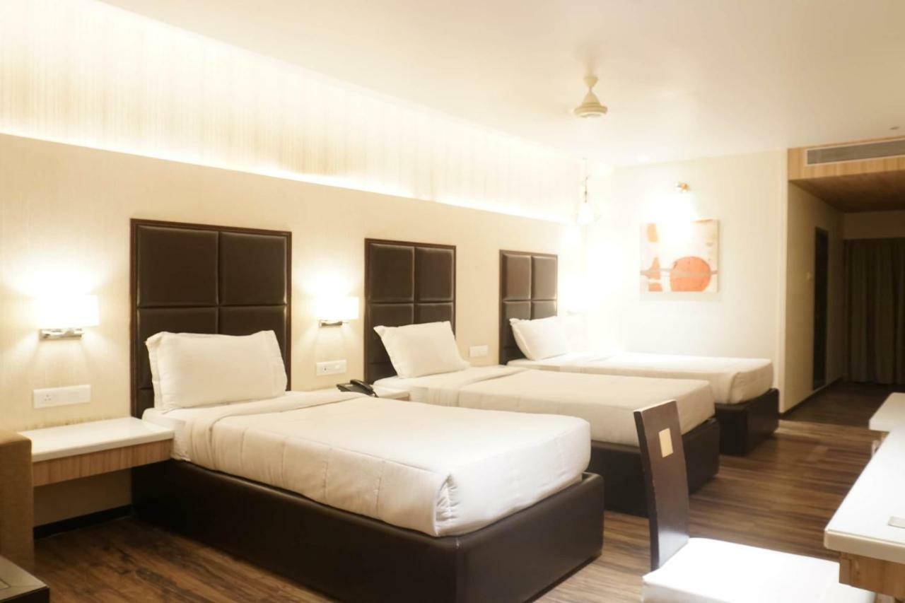 Jālgaon Palette Four Seasons Recreation Resort מראה חיצוני תמונה